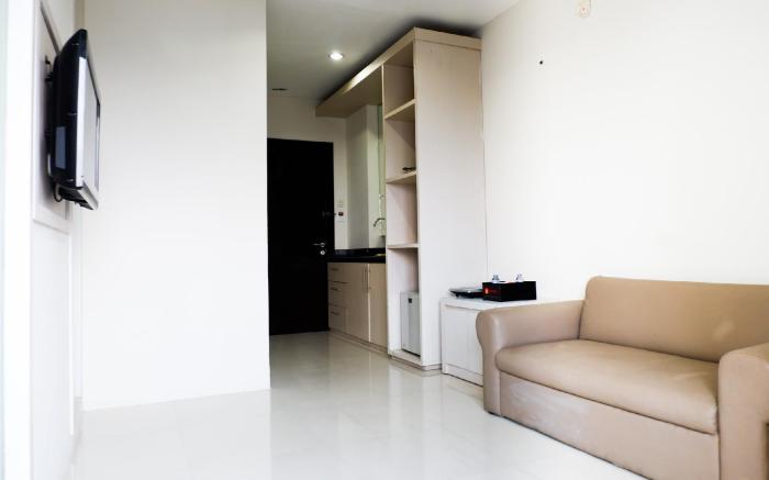 Comfy 1BR Twin Tower Apartment By Travelio
