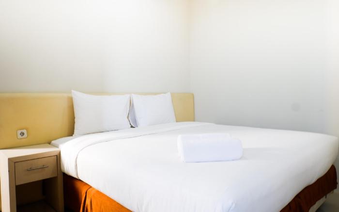 Comfy 1BR Twin Tower Apartment By Travelio