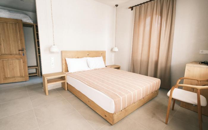 Nephos Hotel