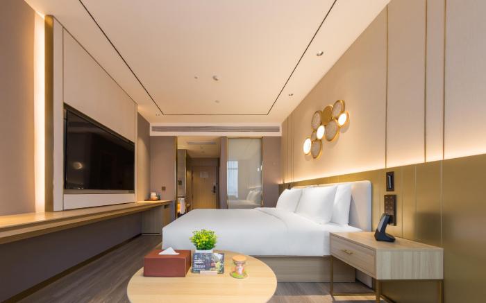 Orange Hotel Guiyang Qingzhen Junyue International