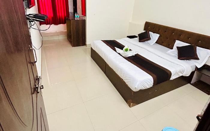 Hotel Chandra Grand
