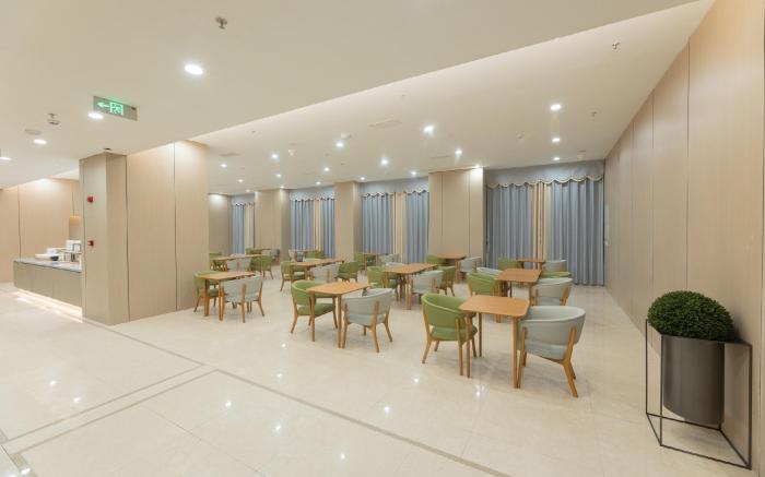 Ji Hotel Zigong Huashang International City