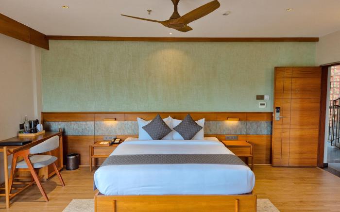 Sterling Lontano Waterfront Wayanad