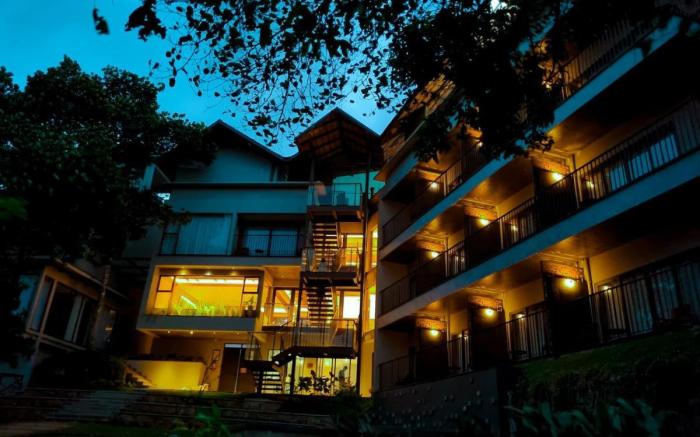 Sterling Lontano Waterfront Wayanad