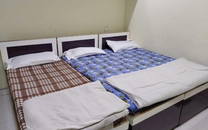Chaitanya Kalyan Guest House