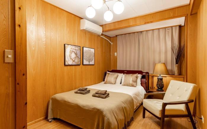 Close to Naha downtown&monorail sta. Free WiFi !