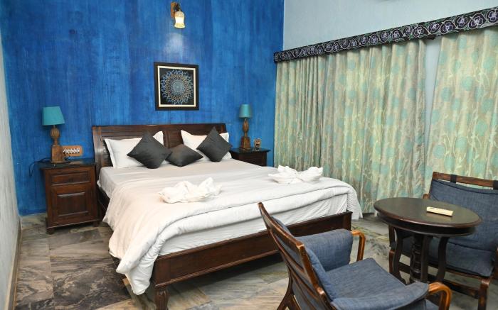 Madpackers Jodhpur  Bunks, Rooms, Community