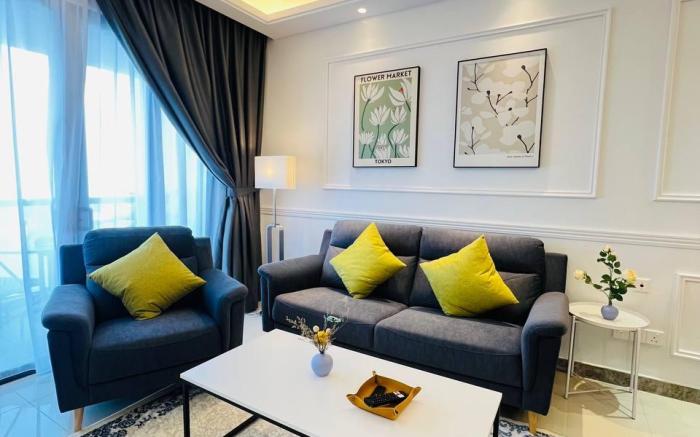 Spacious Seaview 2BR unit R&F Seine Region by ANJU