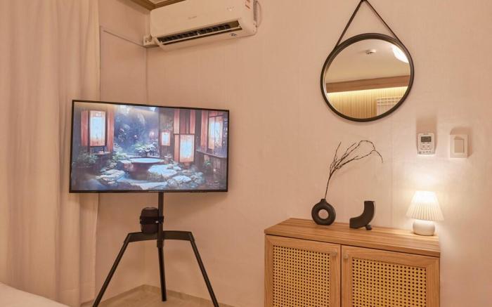 [Zen House, Jamsil] Cozy Accommodation Embracing Seokchon Lake #LotteTower #KSPO #SportsComplex