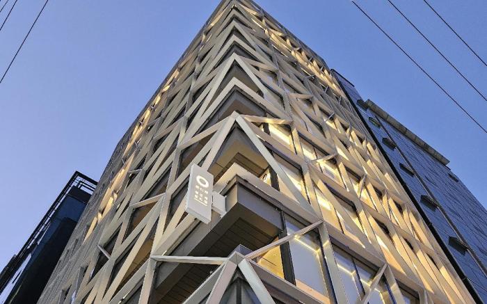 UH Suite The Gangnam