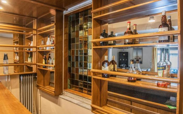 Urban Oasis, Stylish Apartment in Piraeus Center