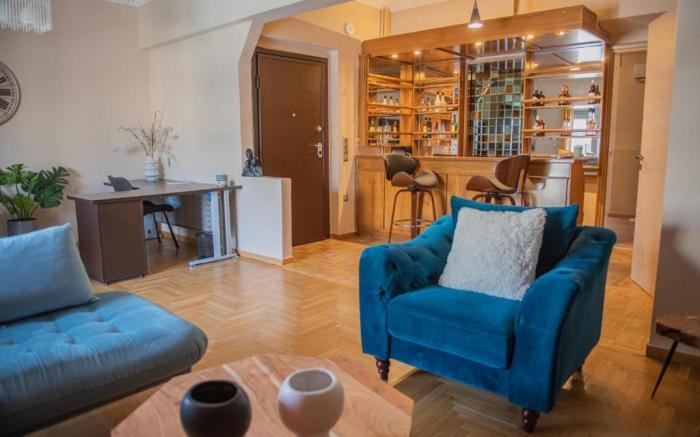 Urban Oasis, Stylish Apartment in Piraeus Center