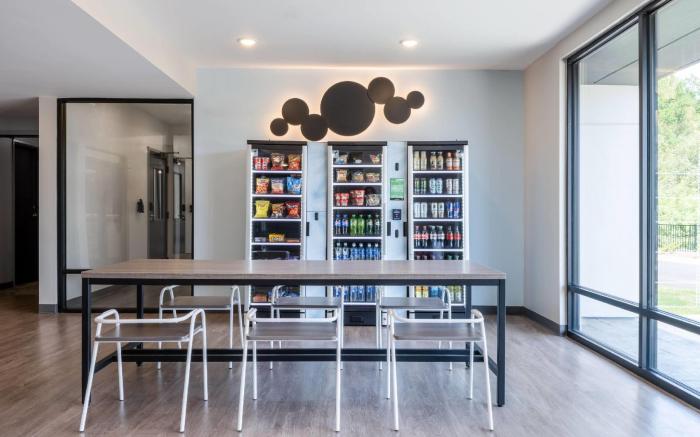 ECHO Suites Extended Stay by Wyndham Houston Pasadena Fwy Pl