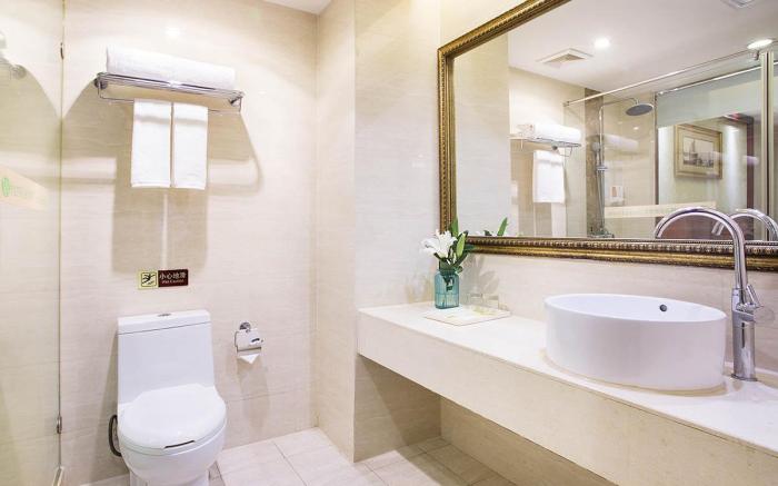 Vienna Hotel Chengdu Convention and Exhibition Center Huayang Metro Station