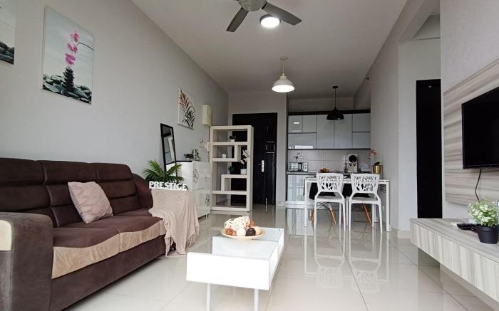 Cozy 2R1B Center of Kota Bahru 