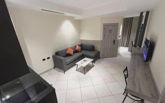 Modern, Central Apartment!
