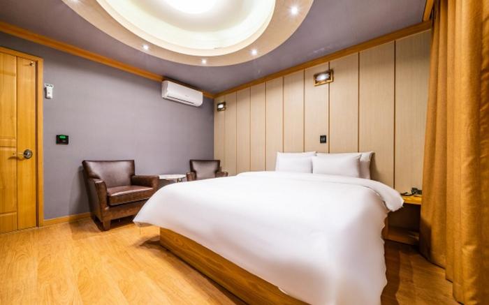Bundang Jeongja Stay 25 