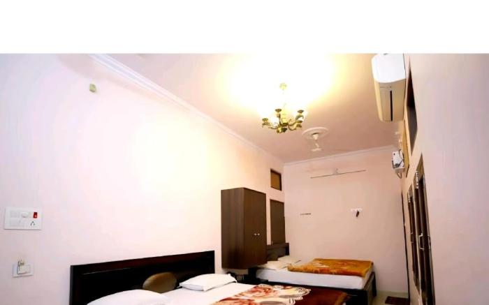 New hotel blue stars