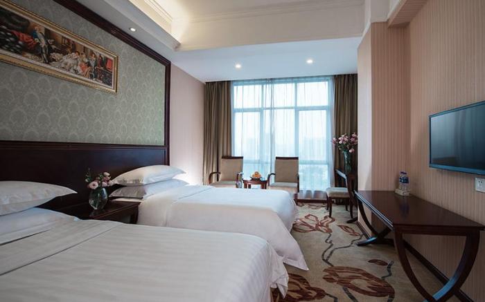 Vienna Classic Hotel Guangzhou Shaheding Metro Station