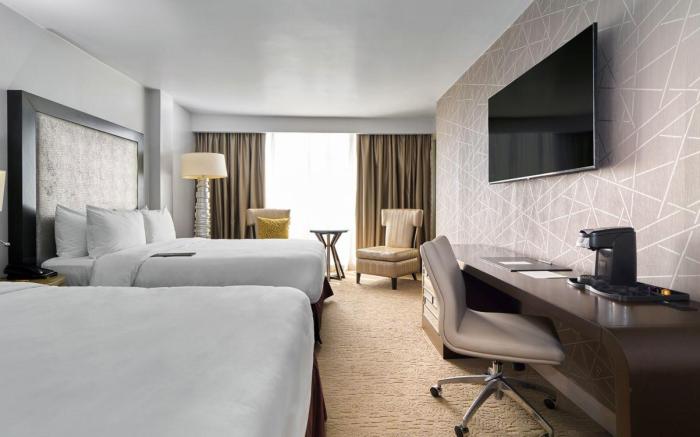 Renaissance Panama City Hotel