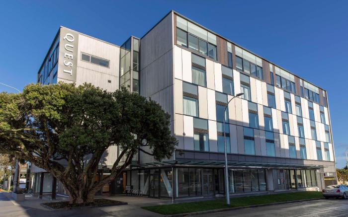 Quest Takapuna