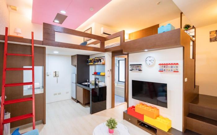 1BR Apartment with Lift near Ximen MRT, Wanhua Ximending, near Ximen Station, Private Bathroom