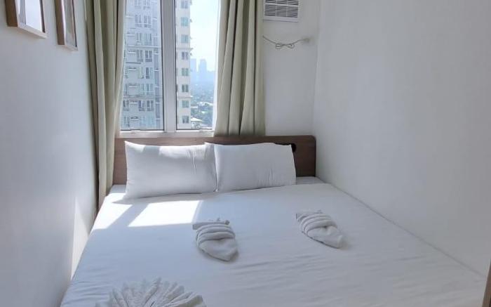 Spacious 2BR Condo San Lorenzo Place 4KM Airport