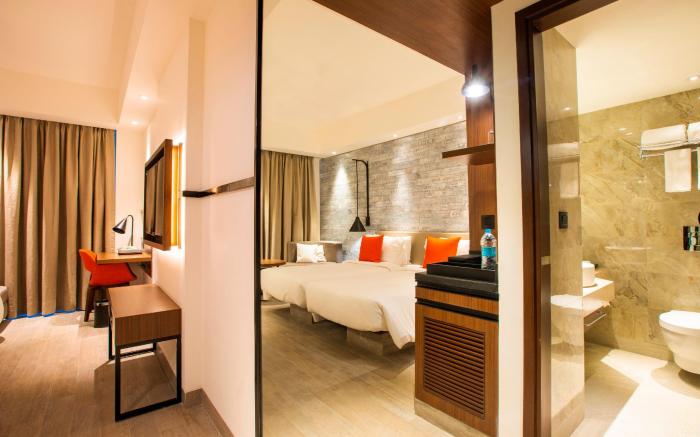 Lemon Tree Premier City Center Pune