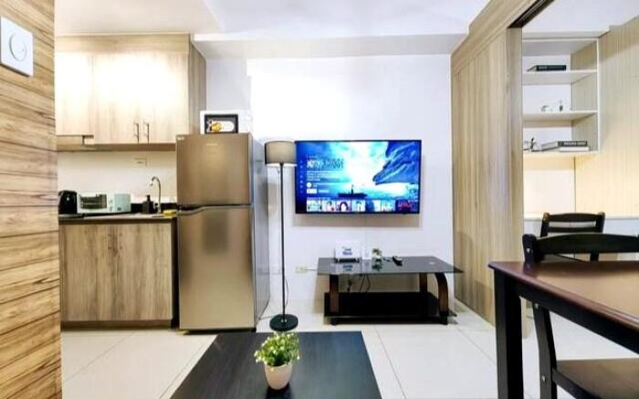 Condotel 1BR Unit w/ Balcony FAME Residences #FM05