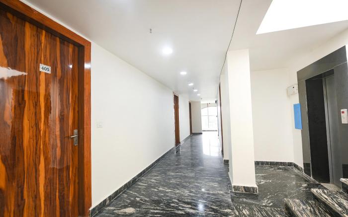 FabHotel Mona Continental - Nr. Laxmi Nagar IT Hub