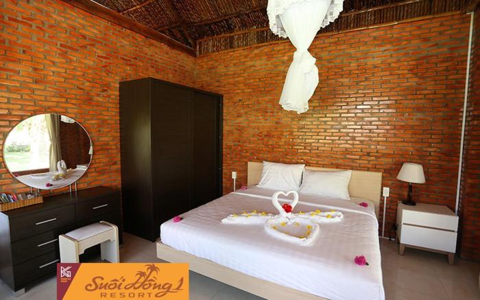 Suoi Hong Resort