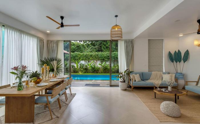 Casa Maxima - 4BR w Private Pool, 1km to the Beach