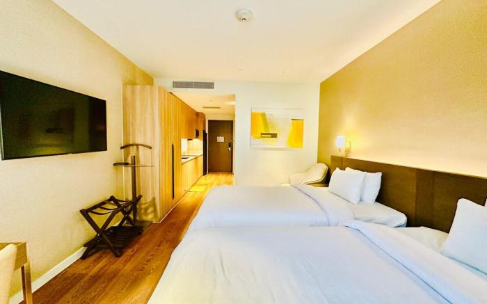 The Hotel at Acqua Novotel Tower 2.0