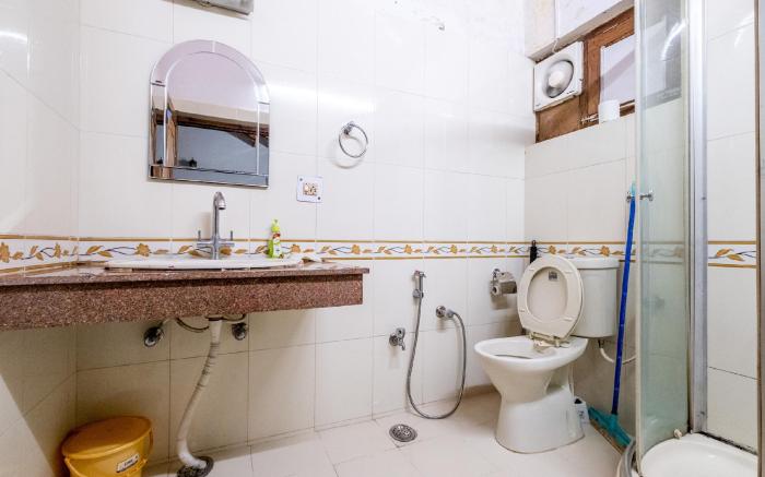 View Topia Bhimtal Lake View 2bhk Cottage by Roamhome