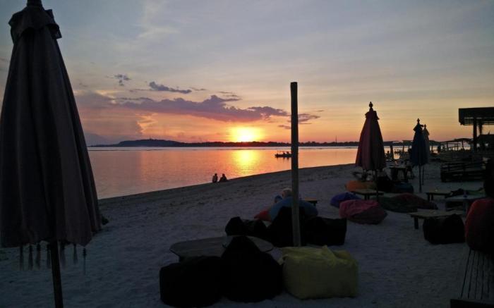 Living Asia Sunset Resort