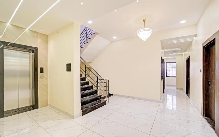 Super Townhouse LIG Main Road Indore
