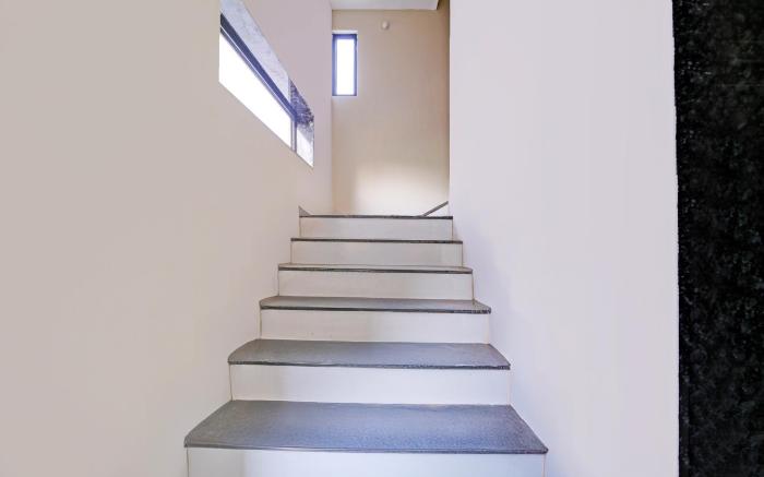 Super Townhouse LIG Main Road Indore