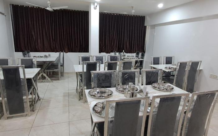 Hotel Savera Inn