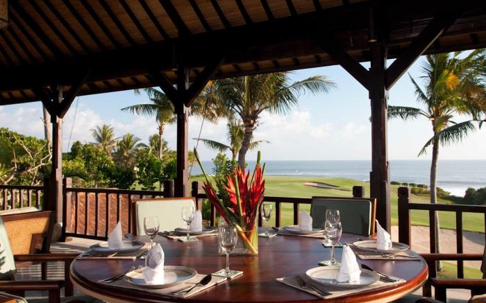 Sundara Oceanside Villa
