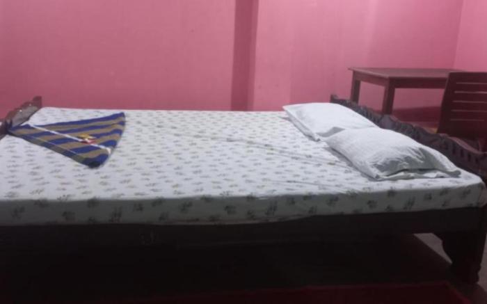 Goroomgo Kiran Guest House Kolkata