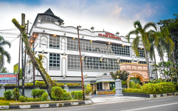Hotel Grand Bandara