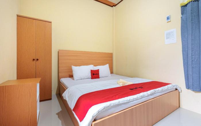 RedDoorz near Waterworld Lampung