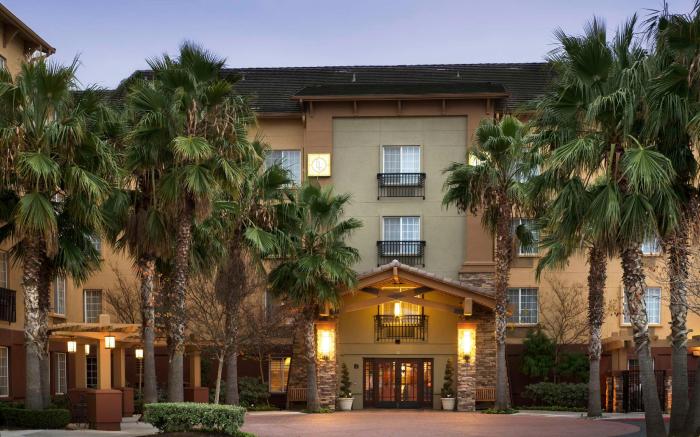 Larkspur Landing Extended Stay Suites Bellevue 