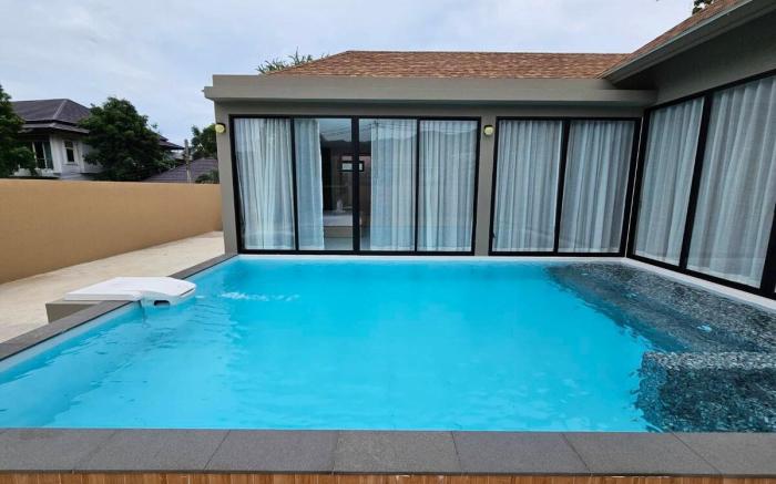 Baan First Pool Villa