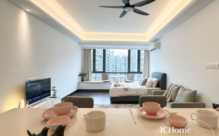 Couple Dreamy Day | Walks to CIQ RNF phase 2