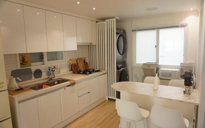 NEW OPEN<Oublier>,SEOUL STN 5min by walk,Cozy Home
