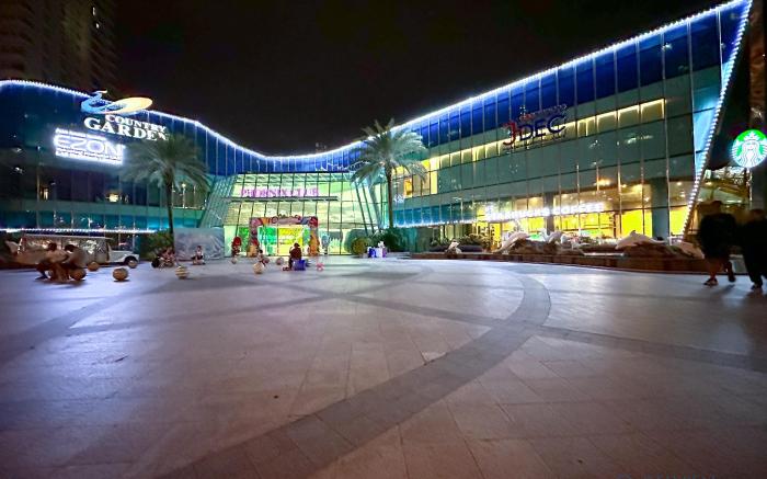 Country Garden Danga Bay Sunset View by Stayrene