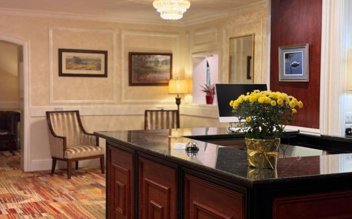 Royal Swan, Ashley Manor - B&B