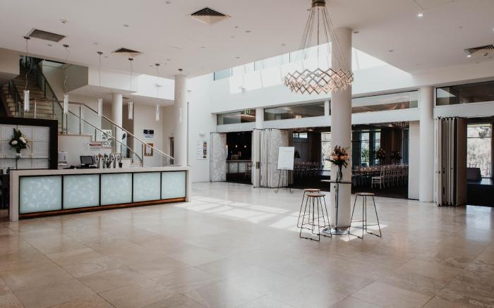 Sfera's Park Suites & Convention Centre