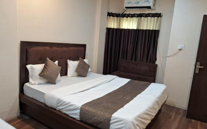 Hotel Rajshree